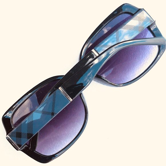 Burberry Nova Check Sunglasses B 4160-F - Italy - Picture 10 of 11